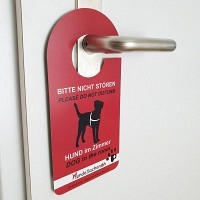 PVC Türhänger Hund im Zimmer "Do not Disturb" we..