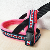 Mass Norwegergeschirr Herzen schwarz/pink