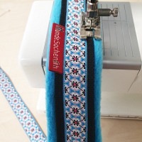 Mass Zugstopphalsband BlumenBlau schwarz/blau